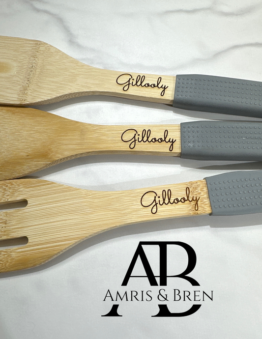 Custom utensil set of 3 with oven pad